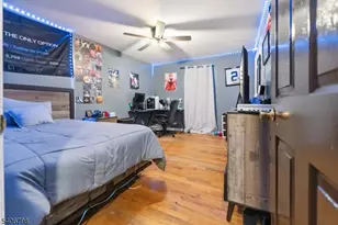 721 S 19th St, Newark, NJ 07103 - Photo 9