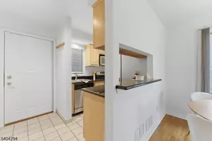 6 Essex St, Belleville Twp., NJ 07109 - Photo 9