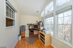 818 Kensington Ln, Livingston, NJ 07039 - Photo 23