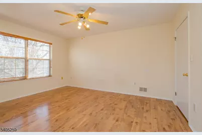 29 Amberly Ct, Franklin Township, NJ 08823 - Photo 17