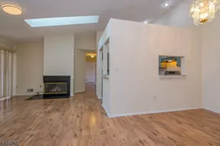 29 Amberly Ct, Franklin Township, NJ 08823 - Photo 5