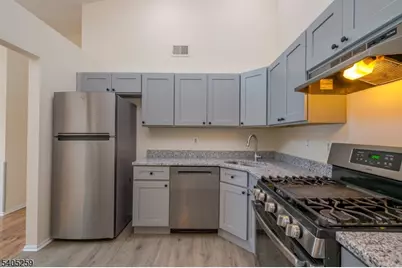 29 Amberly Ct, Franklin Township, NJ 08823 - Photo 13