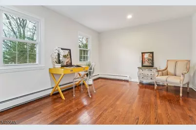 10 Edwards Pl, Millburn, NJ 07078 - Photo 21