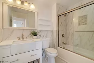 2 Katie Ct, East Hanover Township, NJ 07936 - Photo 5