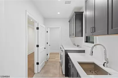 330 Hartshorn Dr, Millburn Twp., NJ 07078 - Photo 35