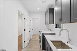 330 Hartshorn Dr, Millburn Twp., NJ 07078 - Photo 35