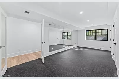 330 Hartshorn Dr, Millburn Twp., NJ 07078 - Photo 37