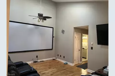 660-672 N Broad St #A20, Elizabeth, NJ 07208 - Photo 15