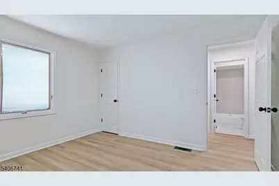 344 Maplewood Ave, Clifton, NJ 07013 - Photo 7