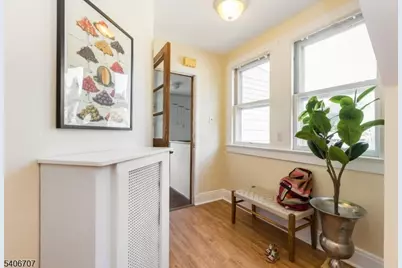 11 Mountainview Pl #2, Montclair, NJ 07042 - Photo 9