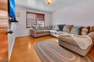 20 Bergen Ave, North Arlington, NJ 07031 - Photo 9