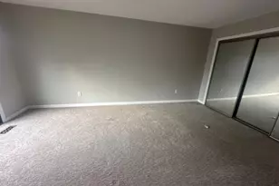 124 Bluebird Dr, Hillsborough Township, NJ 08844 - Photo 9