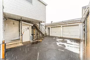 58 Van Buren St, Newark, NJ 07105 - Photo 21