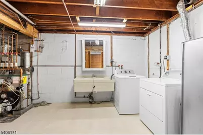 347 High Crest Dr, West Milford, NJ 07480 - Photo 41