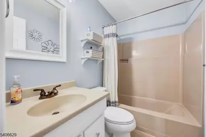 107 Bluebird Dr #1A, Hillsborough Township, NJ 08844 - Photo 25