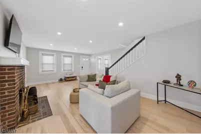 141 Eagle Rock Ave, Roseland, NJ 07068 - Photo 9