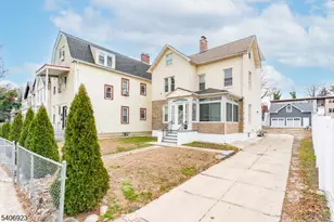 328 Hawthorne St, Orange, NJ 07050 - Photo 25