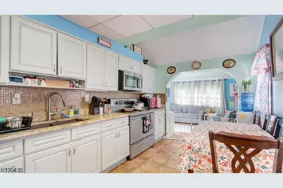 836 Livingston Rd, Elizabeth, NJ 07208 - Photo 9