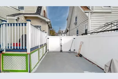 836 Livingston Rd, Elizabeth, NJ 07208 - Photo 25