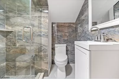 16 Sayre St, Elizabeth, NJ 07208 - Photo 27