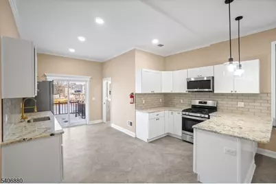 16 Sayre St, Elizabeth, NJ 07208 - Photo 7