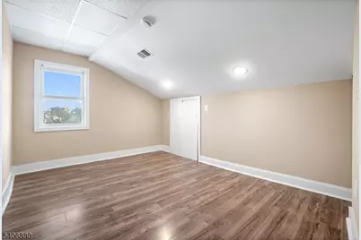 16 Sayre St, Elizabeth, NJ 07208 - Photo 21