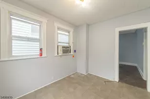 92 Mallory Ave, Jersey City, NJ 07304 - Photo 13