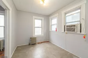 92 Mallory Ave, Jersey City, NJ 07304 - Photo 11