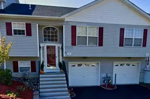 25 Oak Point Dr, Hamburg, NJ 07419 - Photo 1