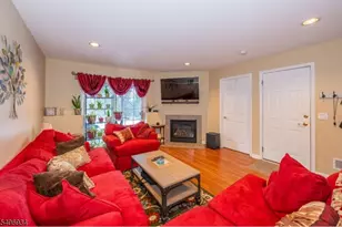 25 Oak Point Dr, Hamburg, NJ 07419 - Photo 17