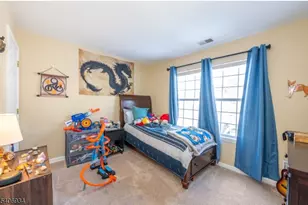 25 Oak Point Dr, Hamburg, NJ 07419 - Photo 13