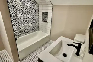 264 Girard Ave, Franklin Township, NJ 08873 - Photo 7