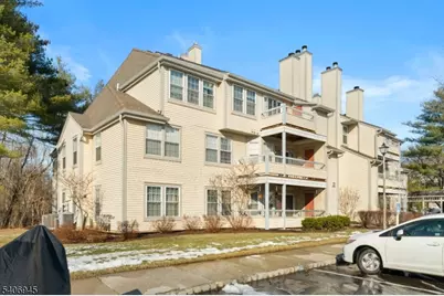 303 Trinity Ct #11, West Windsor Township, NJ 08540 - Photo 1