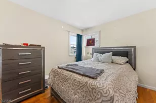 186 10th Ave, Hawthorne, NJ 07506 - Photo 13