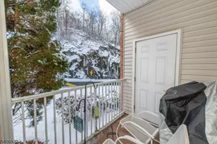 8101 Sanctuary Boulevard, Riverdale, NJ 07457 - Photo 17