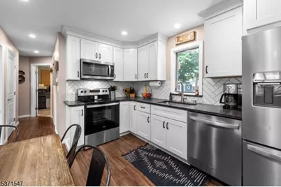 38 Wanaque Ave, Wanaque, NJ 07420 - Photo 3