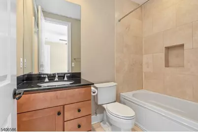 93 Edgewood Dr, Florham Park, NJ 07932 - Photo 23