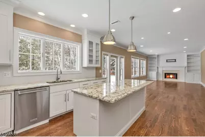 93 Edgewood Dr, Florham Park, NJ 07932 - Photo 7