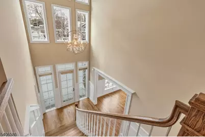 93 Edgewood Dr, Florham Park, NJ 07932 - Photo 15