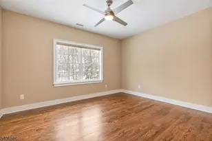 93 Edgewood Dr, Florham Park, NJ 07932 - Photo 25