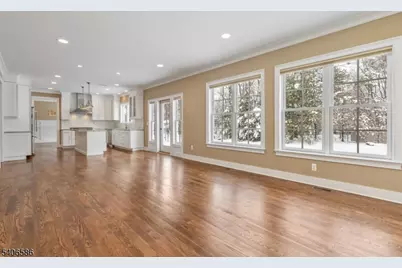 93 Edgewood Dr, Florham Park, NJ 07932 - Photo 11