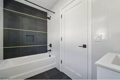 19 Mountain Ave, Mahwah, NJ 07430 - Photo 17