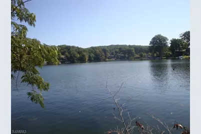 207 Hudson Ave, Hopatcong, NJ 07843 - Photo 5