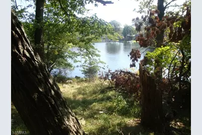 207 Hudson Ave, Hopatcong, NJ 07843 - Photo 7