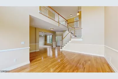 104 Briar Ct, Hardyston Township, NJ 07419 - Photo 5