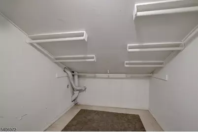 27 Old Short Hills Rd, West Orange Township, NJ 07052 - Photo 23