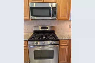 111 E 13th St, Linden, NJ 07036 - Photo 11