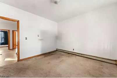 22 Arthur St, Clifton, NJ 07011 - Photo 3