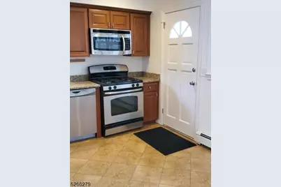 23 Hepburn Rd, Clifton, NJ 07012 - Photo 3