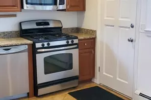 23 Hepburn Rd, Clifton, NJ 07012 - Photo 3